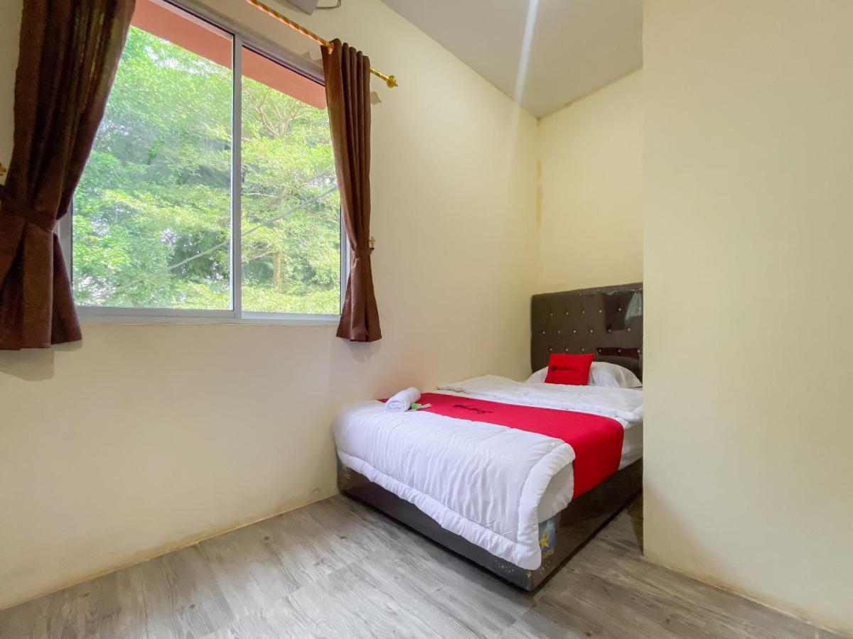 Hotel Reddoorz @ Cikitsu Batam Sagulung Exterior foto